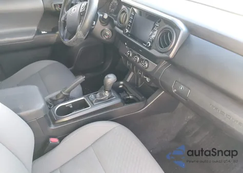 2020 Toyota Tacoma Sr z USA, uszkodzony, nr VIN 5TFAX5GN7LX181401